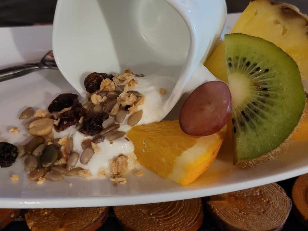 Black River Retreat主图