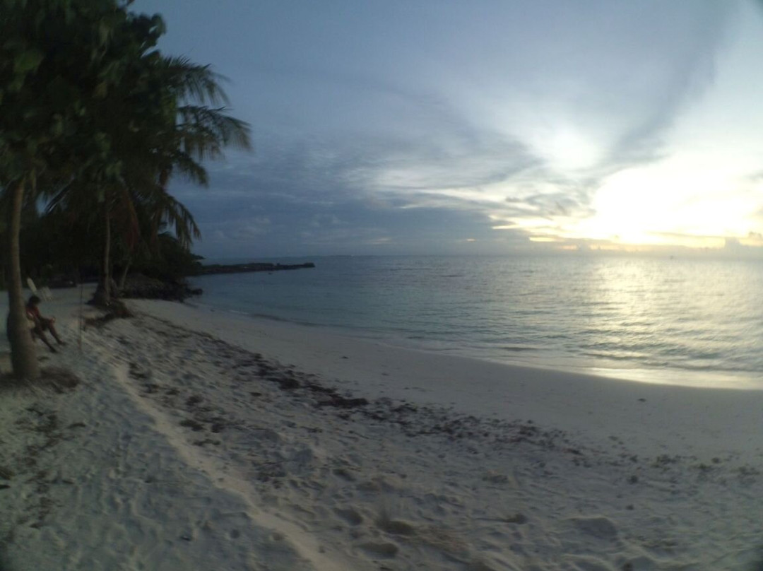 Crown Beach Hotel Maldives主图