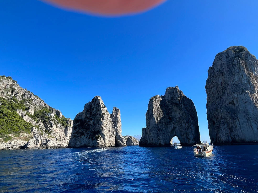 Ulisse Charter Boat Tour-马萨卢布伦塞必去景点