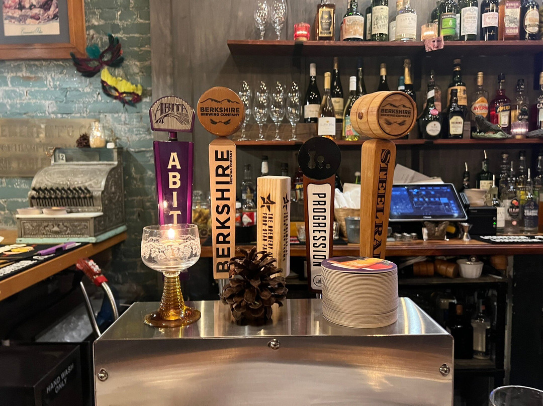 Gombo Nola Kitchen & Oyster Bar