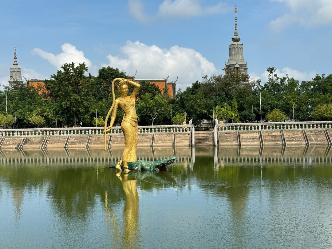 Vipassana Dhurak Buddhist Centre of Kingdom of Cambodia-乌栋必去景点