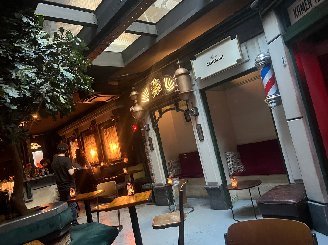 Bar Mokum主图