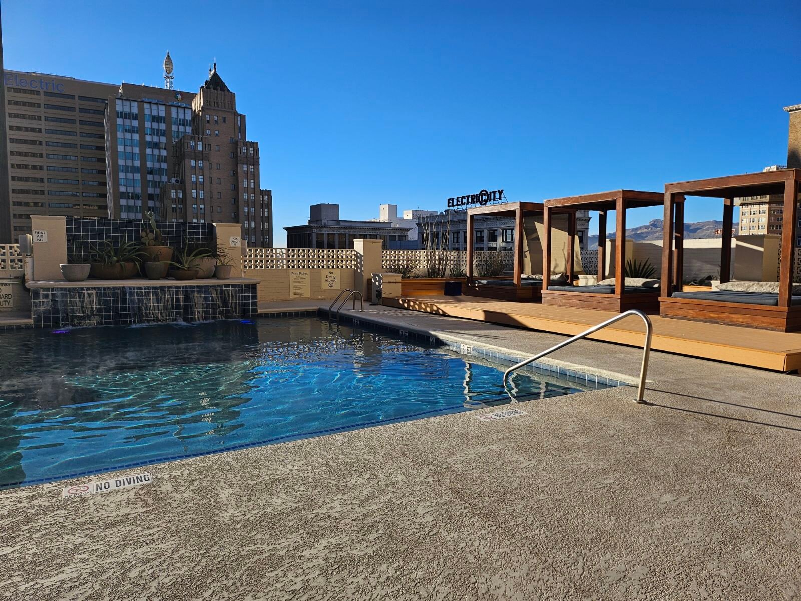 Hotel Indigo El Paso Downtown, an IHG Hotel-泳池