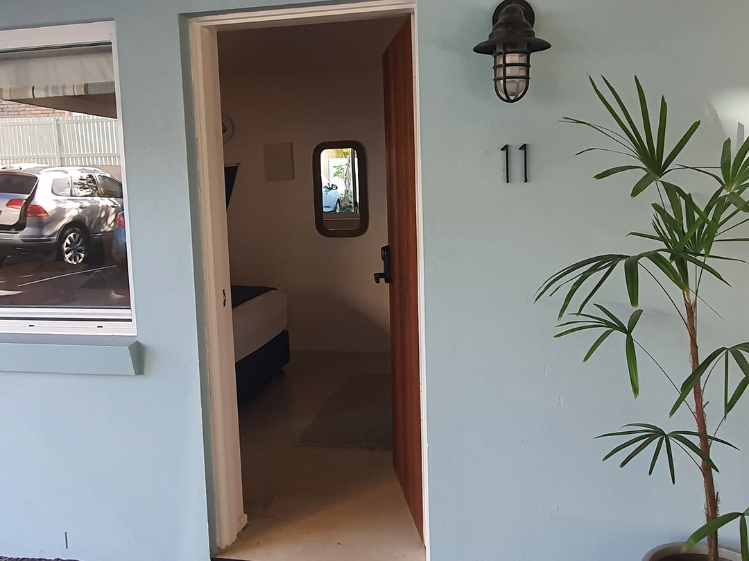 Blue Water Motel主图