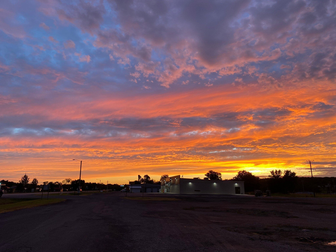 Candlelight Inn & Suites主图