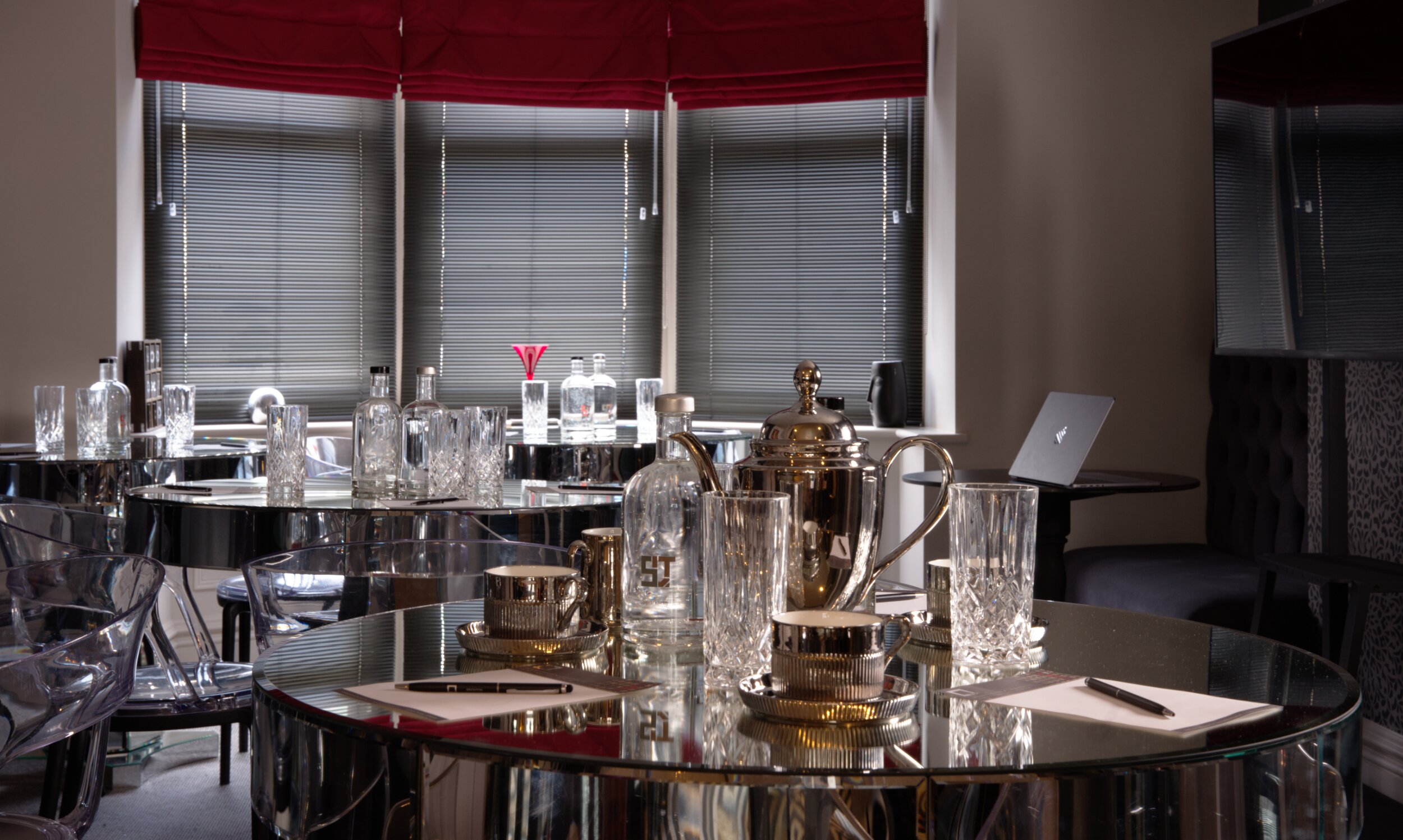 Square Townhouse-商务中心/多功能厅