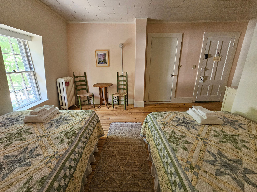 The Cornish Inn主图