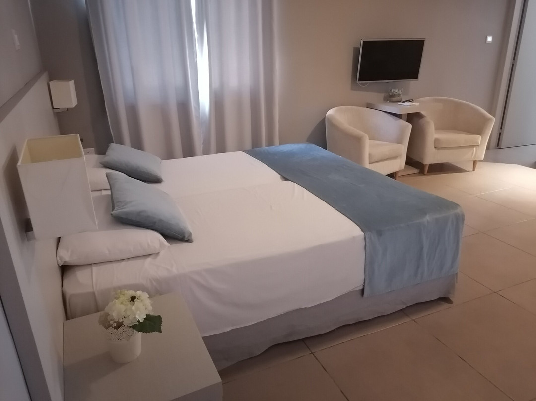 Makronisos Holiday Village主图