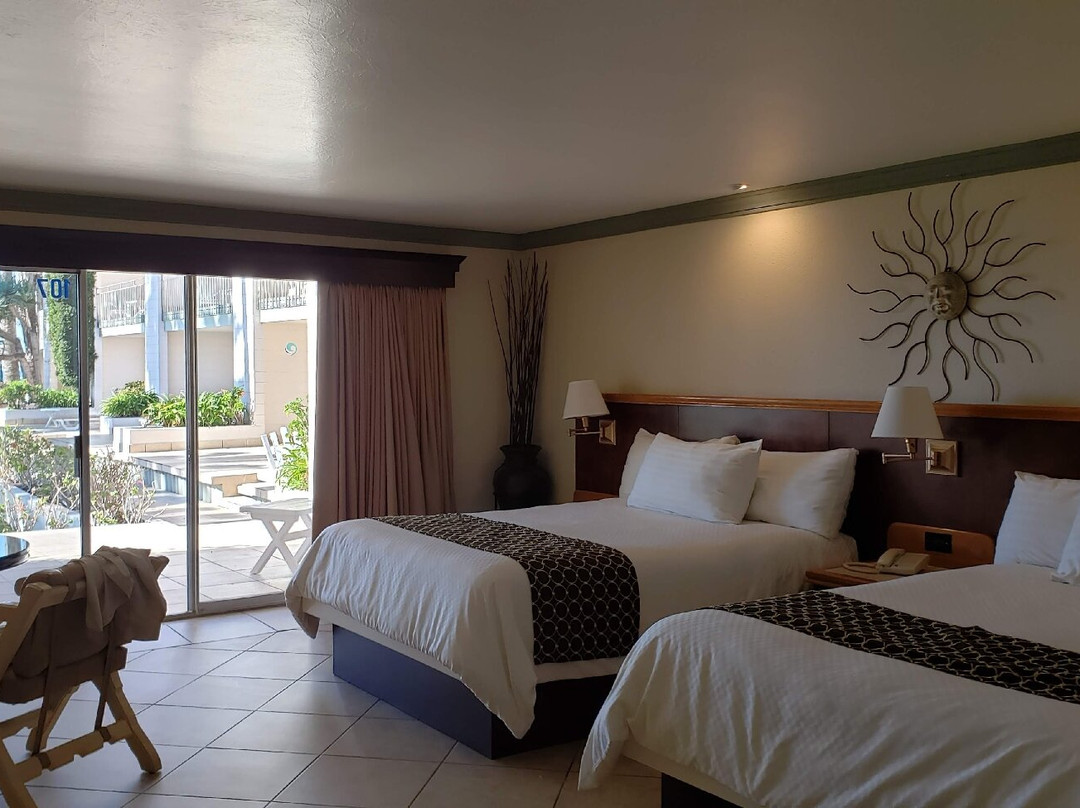 Estero Beach Hotel & Resort主图