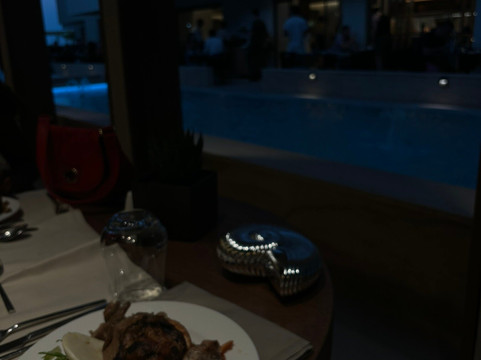 阿卡莎海滩水疗酒店主图