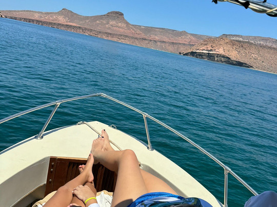 Cleos Vip Tours-拉巴斯必去景点