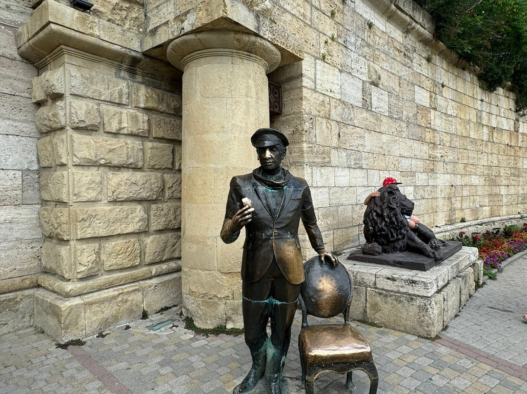Velikiy Kombinator Monument景点图片