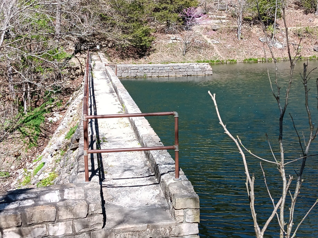 Black Bass Lake City Park景点图片