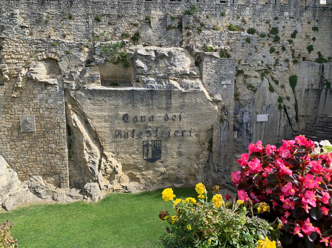Cava dei Balestrieri-圣马力诺城必去景点