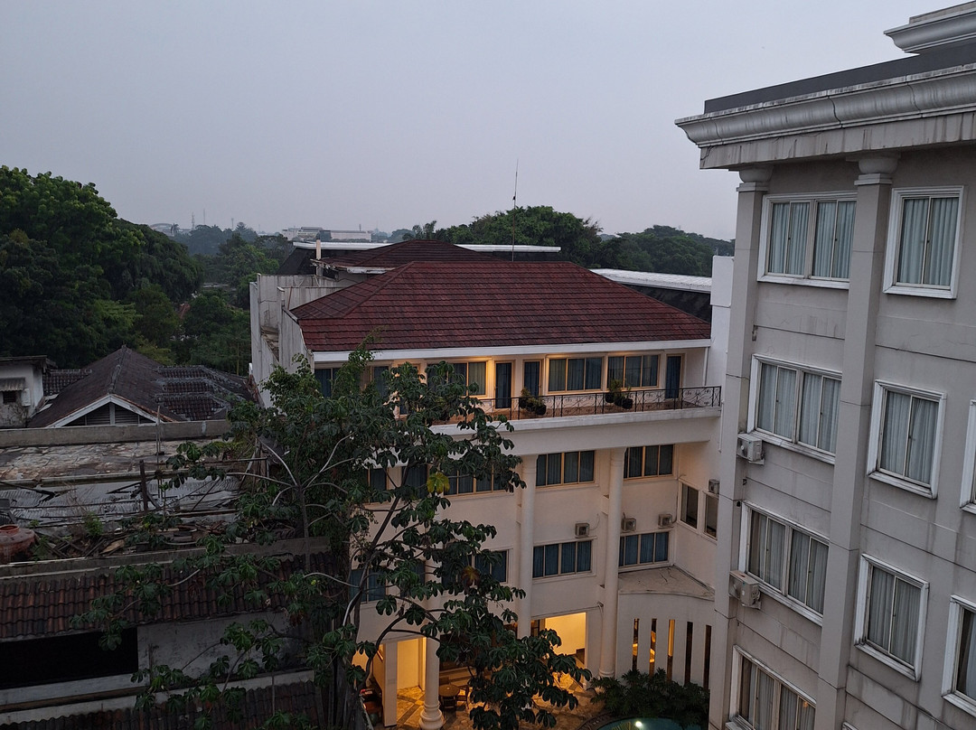 米拉大酒店主图