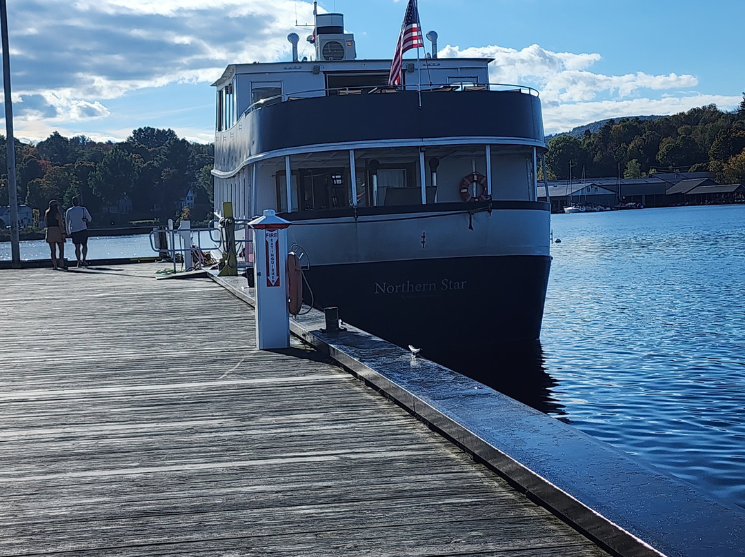 Northern Star Lake Cruises景点图片