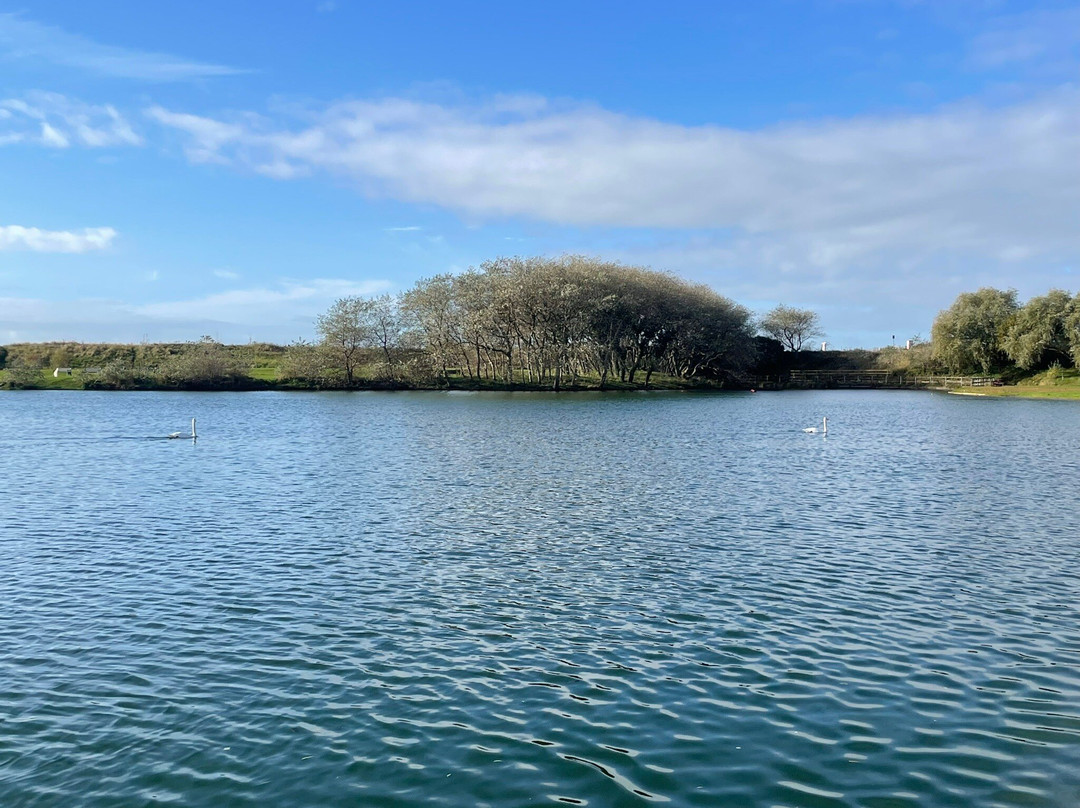Fairhaven Lake景点图片