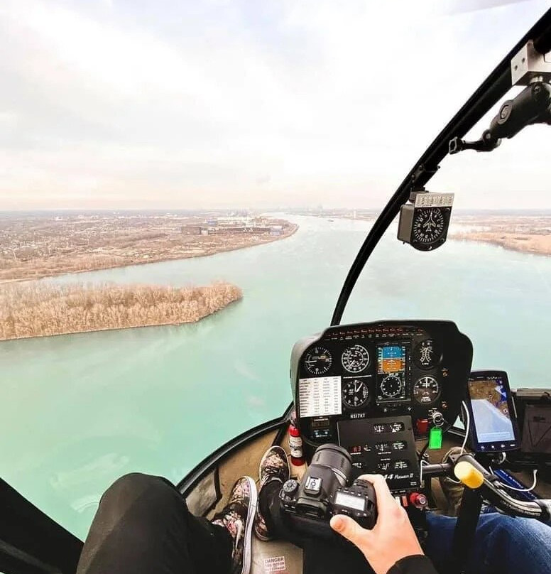 Maxflight Helicopter Tours - Downriver景点图片