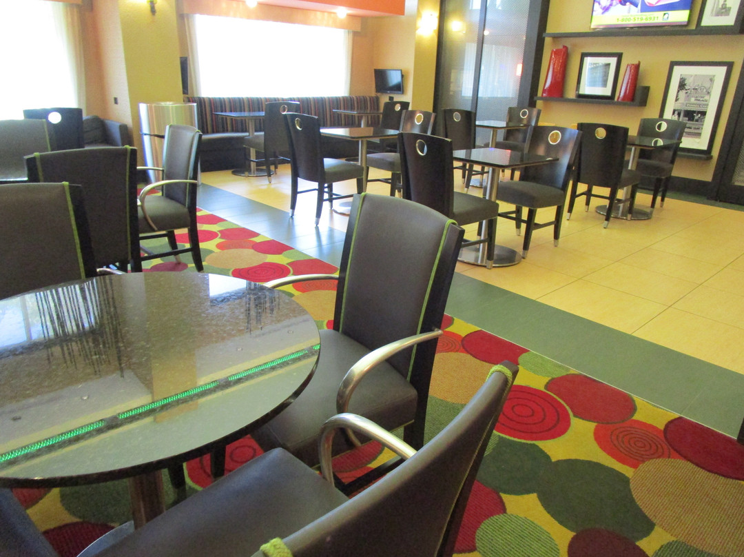 Hampton Inn & Suites Raleigh/Crabtree Valley主图