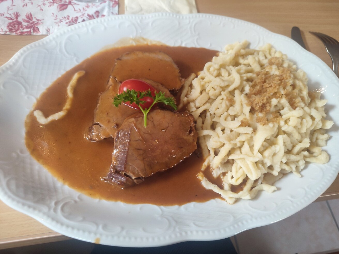 阿德勒餐厅酒店主图