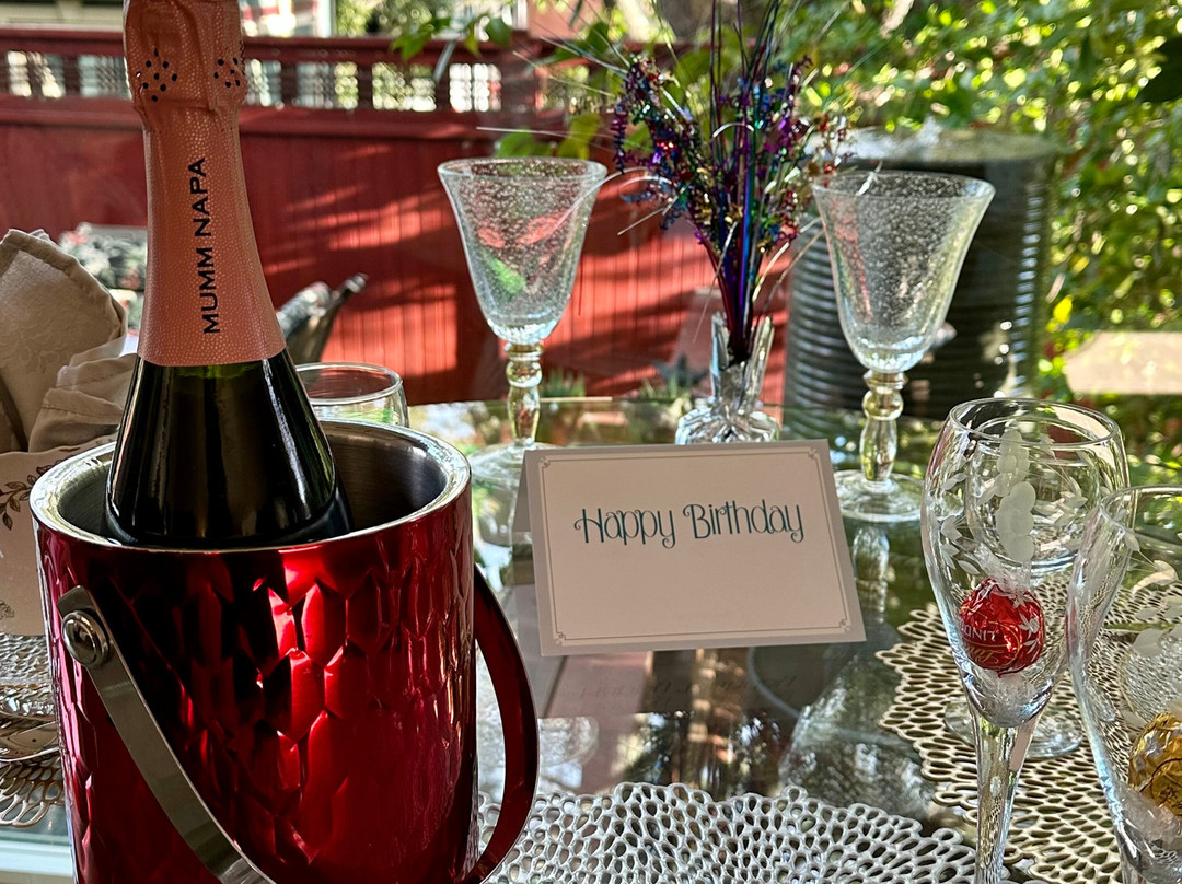 Potter's Foothill House B&B主图