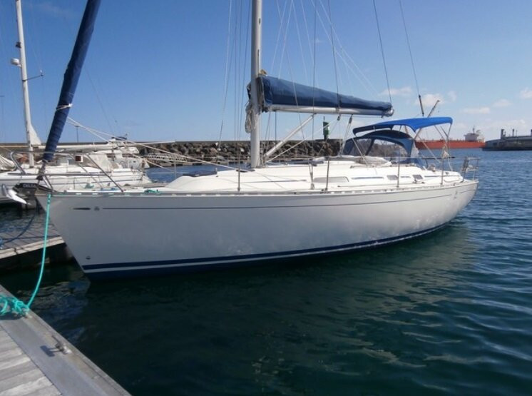 Sailingside Rentals-蓬塔德尔加达必去景点