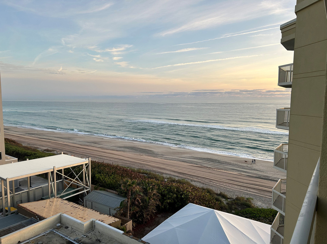 墨尔本海滨皇冠假日酒店主图