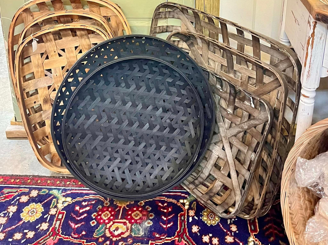Reclaimed Llc景点图片