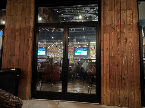 Jake's Cigar Bar & Lounge-Nicholasville必去景点