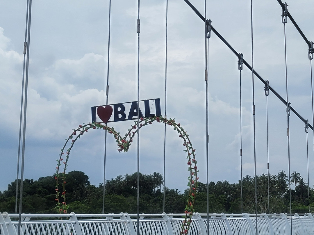 Glass Bridge Bali-Kemenuh必去景点