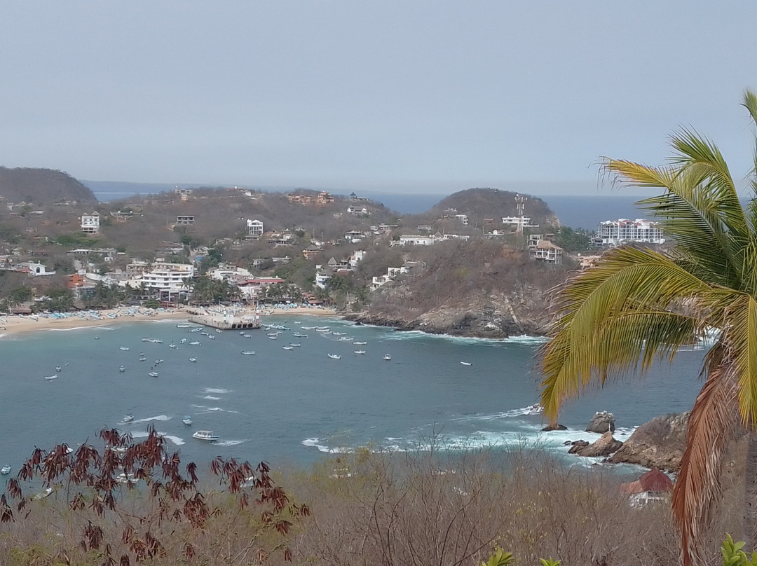 Playa del Muelle-Puerto Angel必去景点