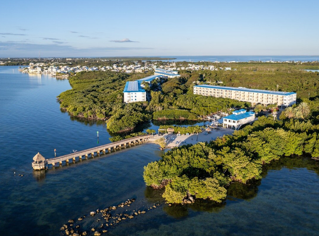 拉哥岛海洋黑角套房