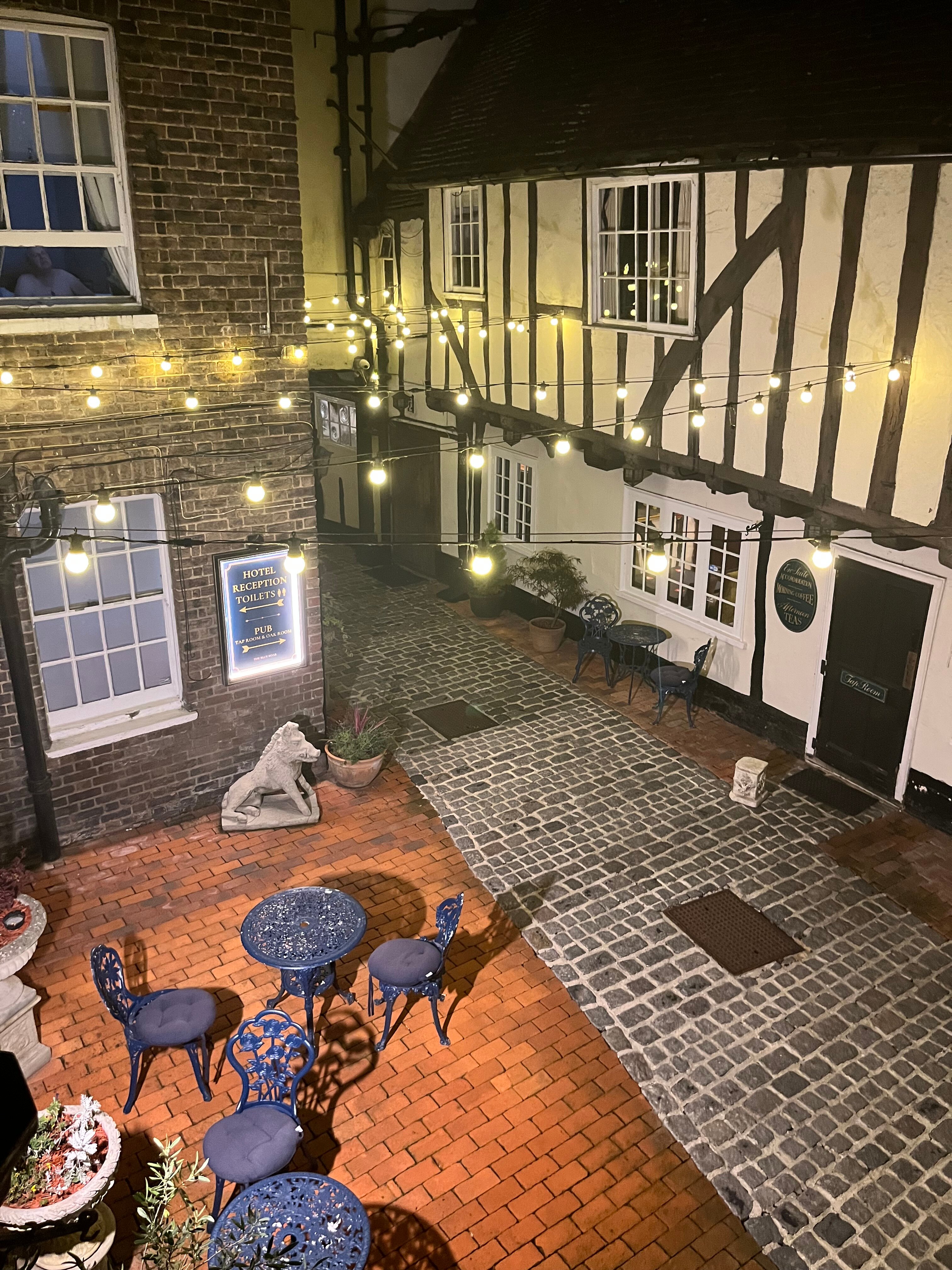 Blue Boar Hotel-官方