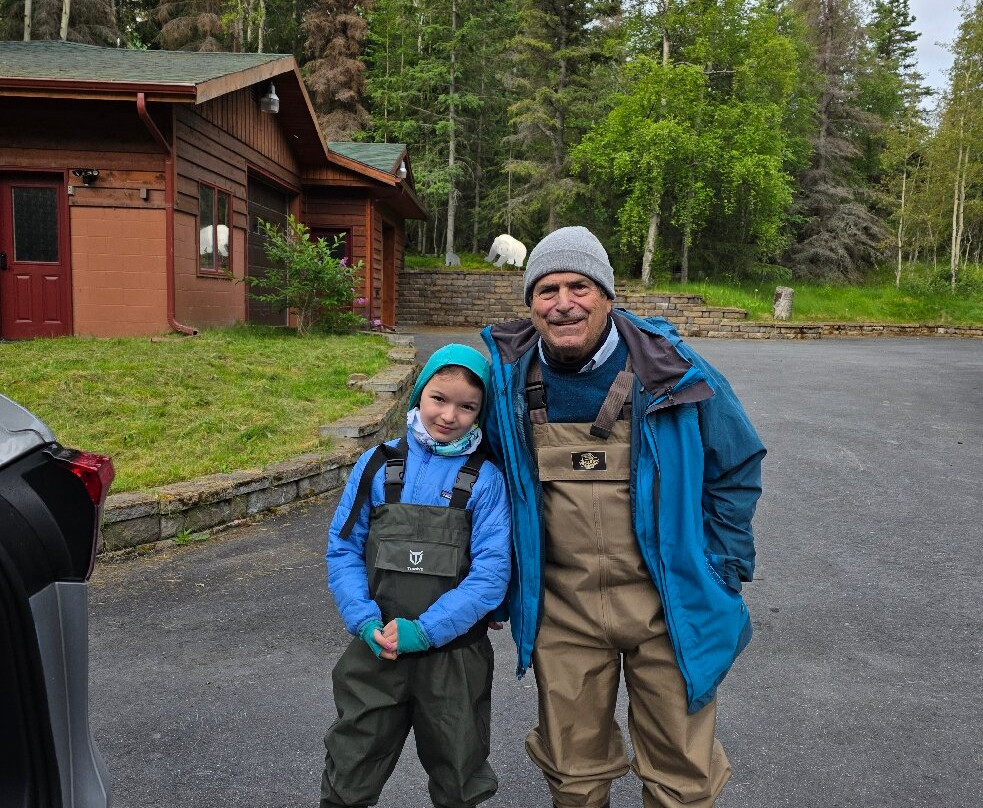 Alaska Gold Panning with Prospector John-Cooper Landing必去景点