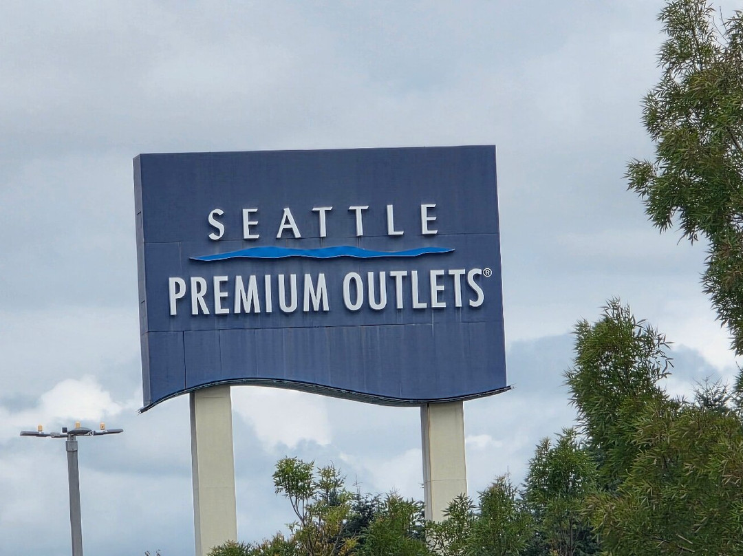 西雅图奥特莱斯名品折扣购物中心-Tulalip必去景点