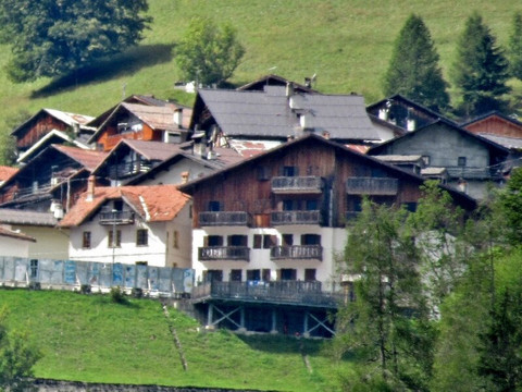 Il Vaticano house-San Tomaso Agordino必去景点