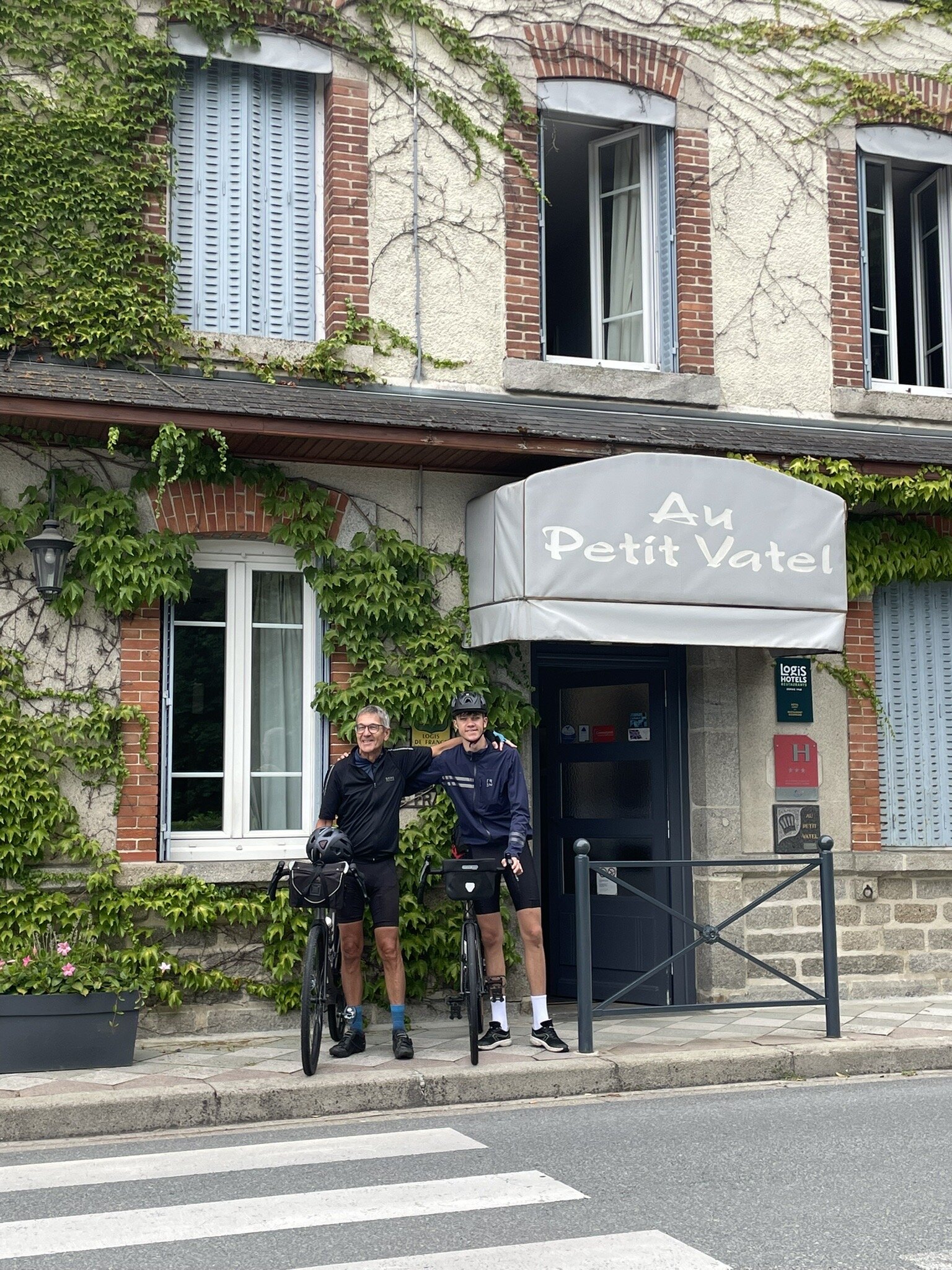 Hotel Au Petit Vatel-官方