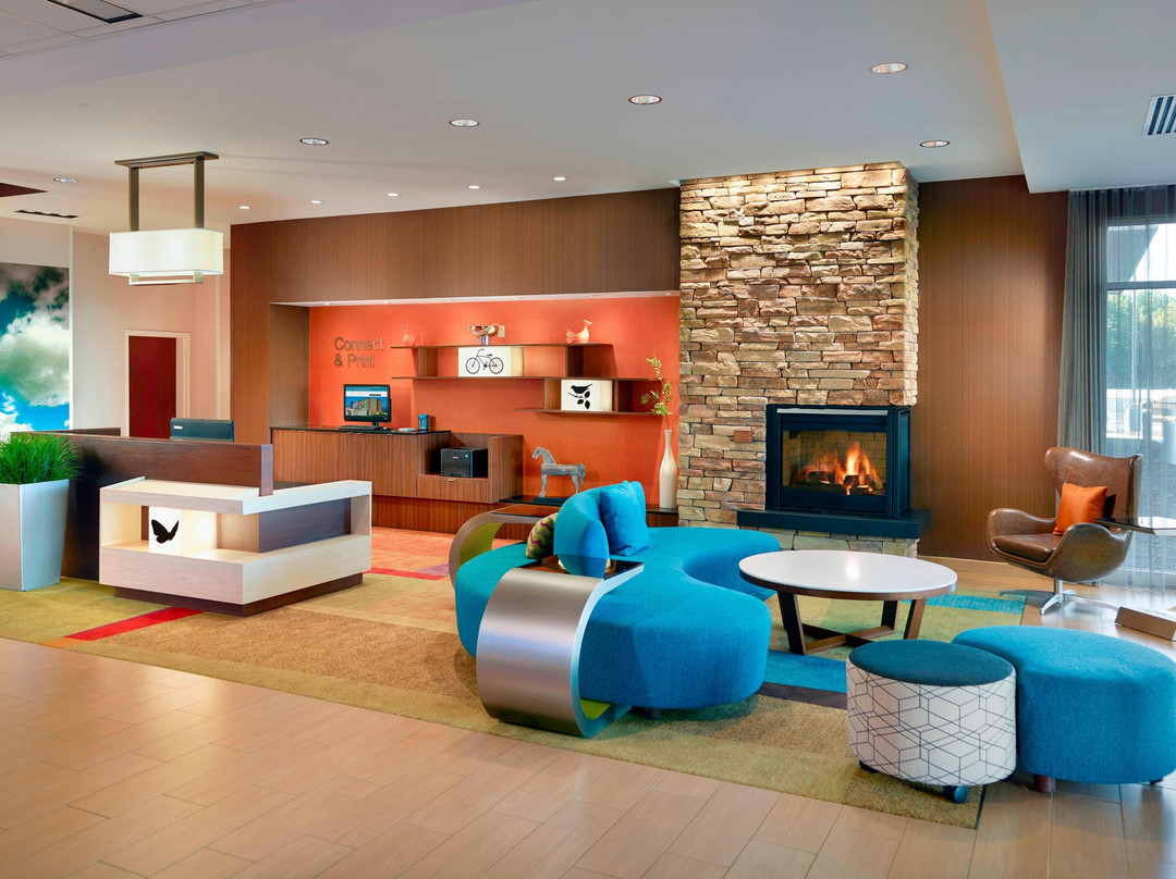 Saluda酒店住宿-Fairfield Inn & Suites Hendersonville Flat Rock