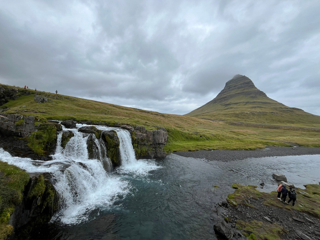 Kirkjufellsfoss-格伦达菲厄泽必去景点