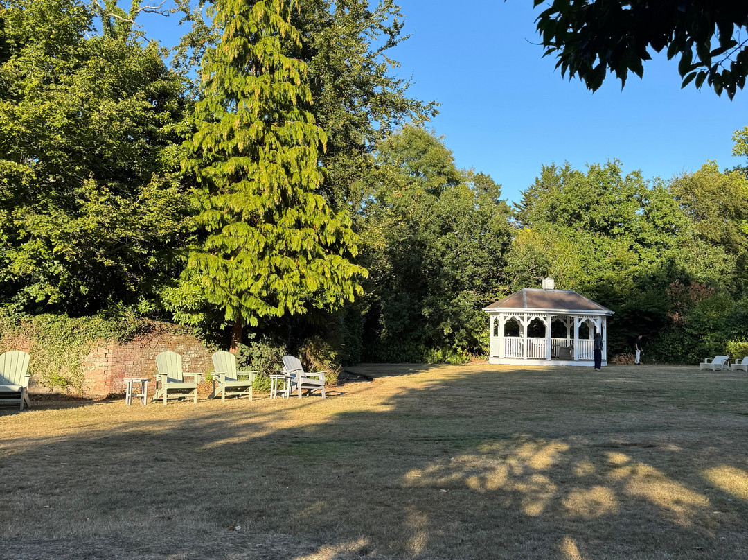 摩尔希尔别墅酒店主图