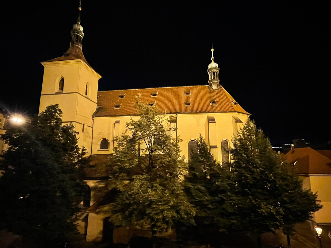 万世名流酒店主图