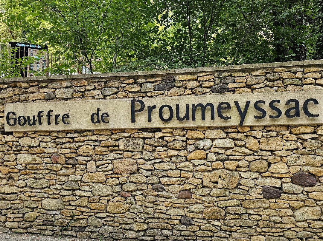 Le Gouffre de Proumeyssac-Audrix必去景点