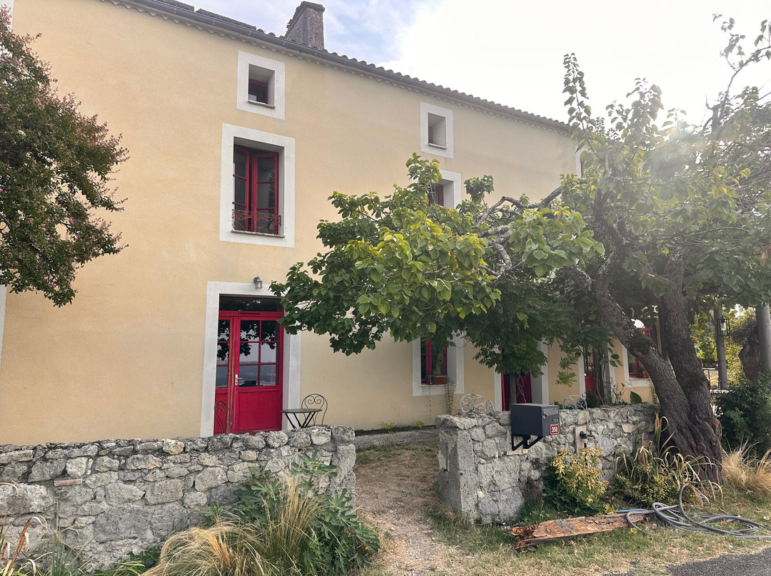 Les Terrasses De Bessou主图