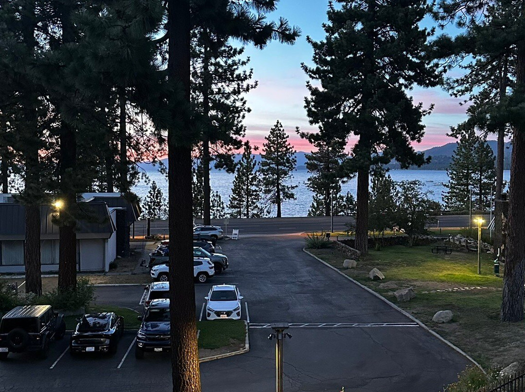 Hotel Azure Tahoe主图