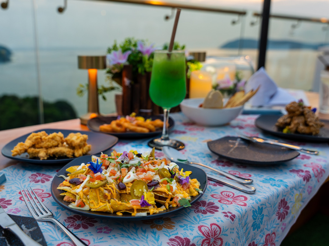 SAIL Rooftop Bar & Lounge