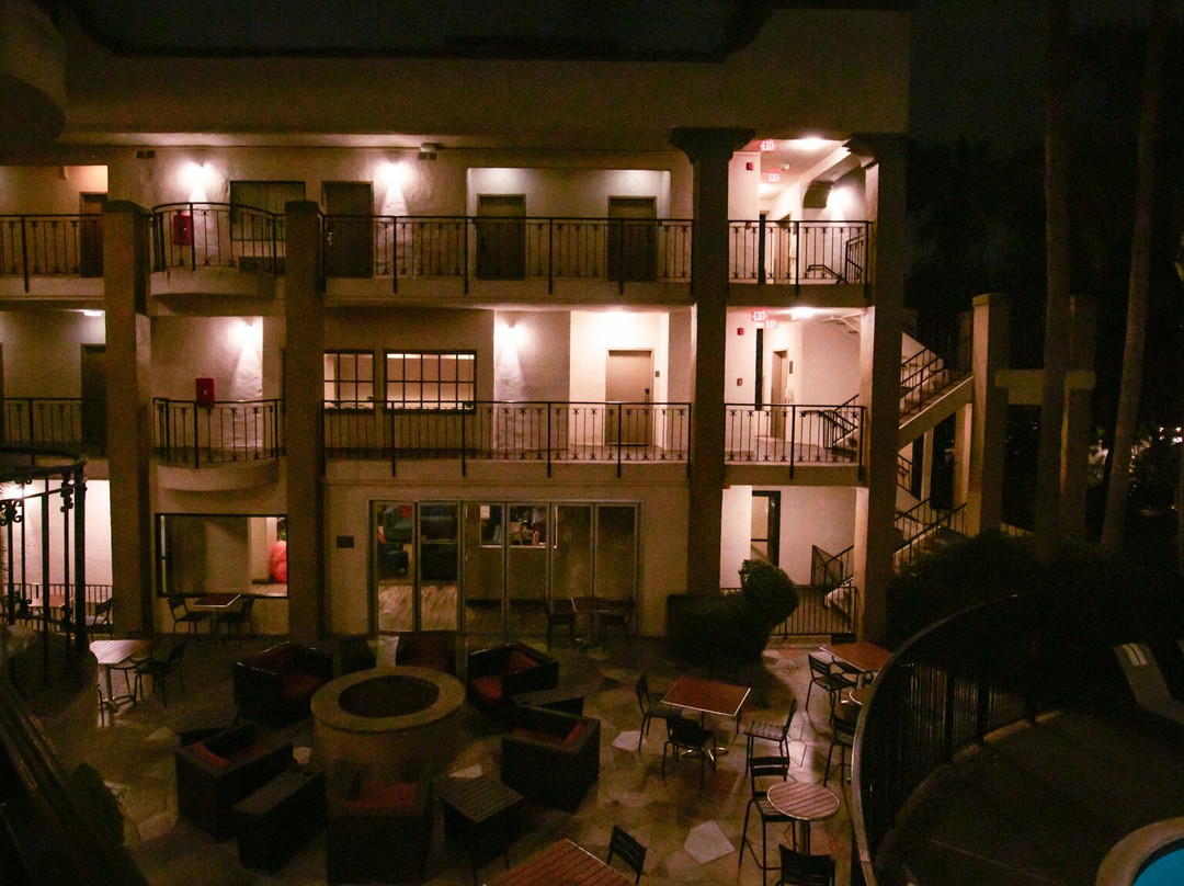 Comfort Inn & Suites Orange County John Wayne Airport主图