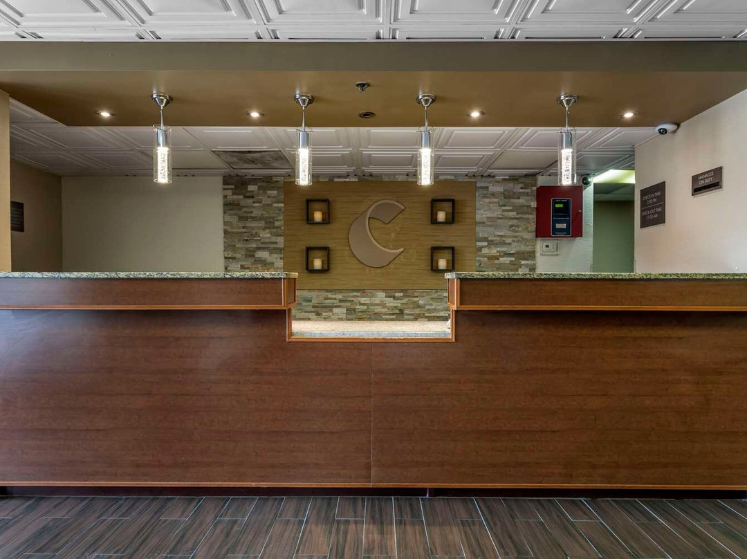 Gray酒店住宿-Comfort Inn South