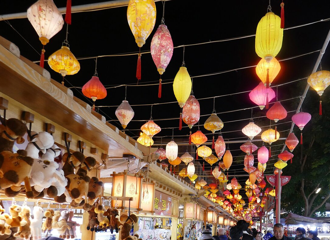 沙州夜市-敦煌市必去景点