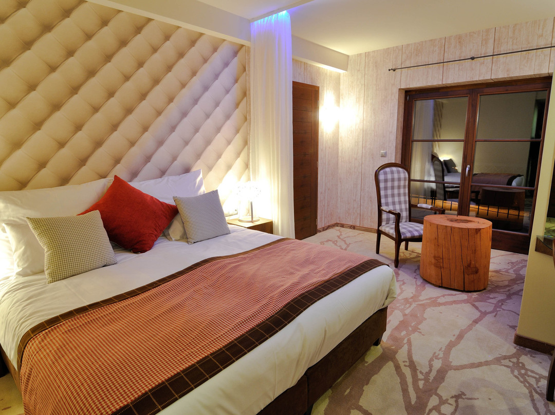 Hotel Cascade Resort & Spa主图