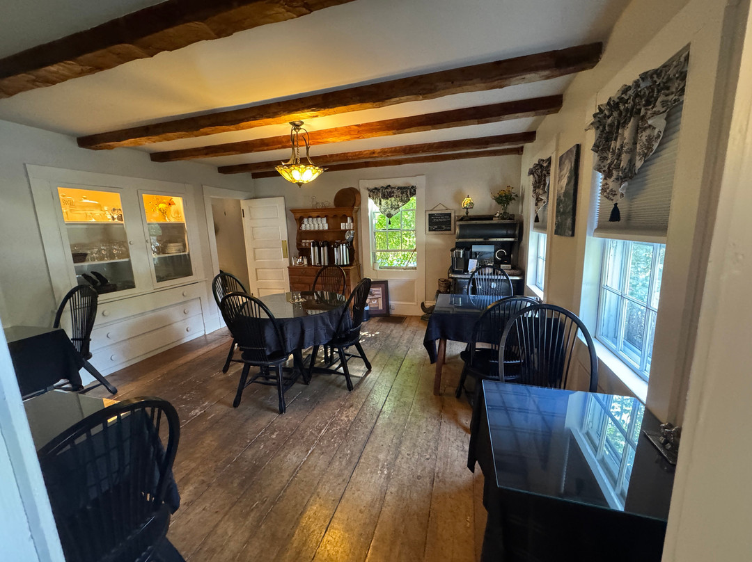 Coach Stop Inn主图